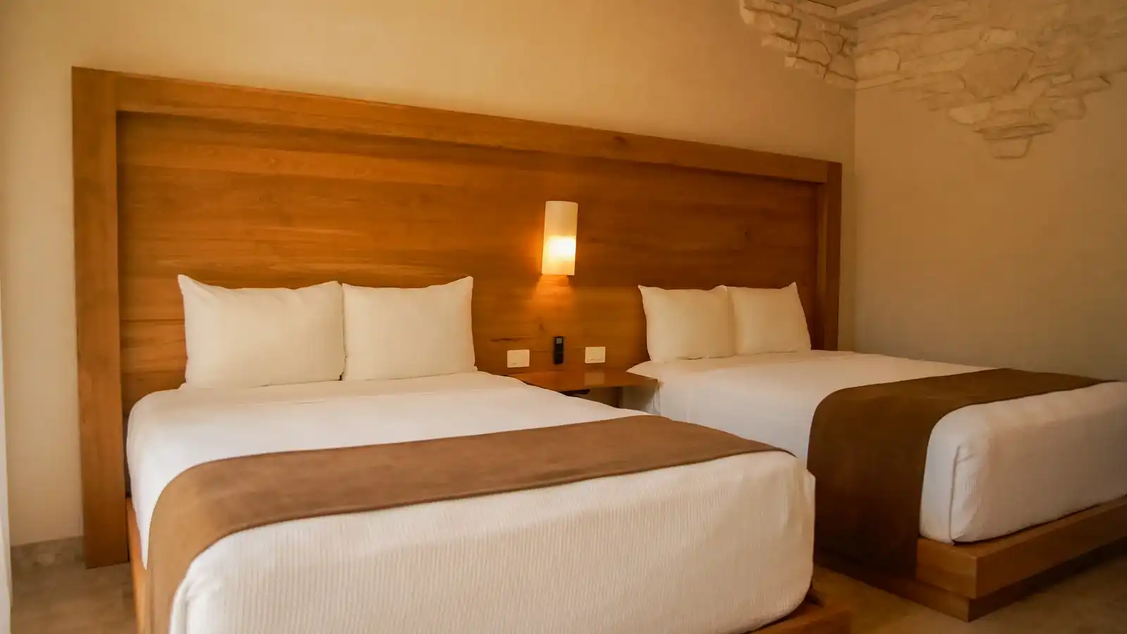 Habitación Deluxe Doble Queen · Vista parcial jardín y/o mar, fotografía 6